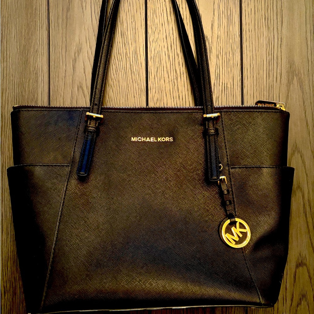 Michael Kors like new Black tote